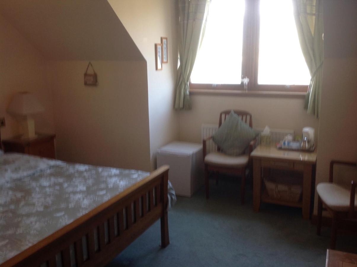 Ronaldsvoe Bed And Breakfast Fort William Exteriör bild