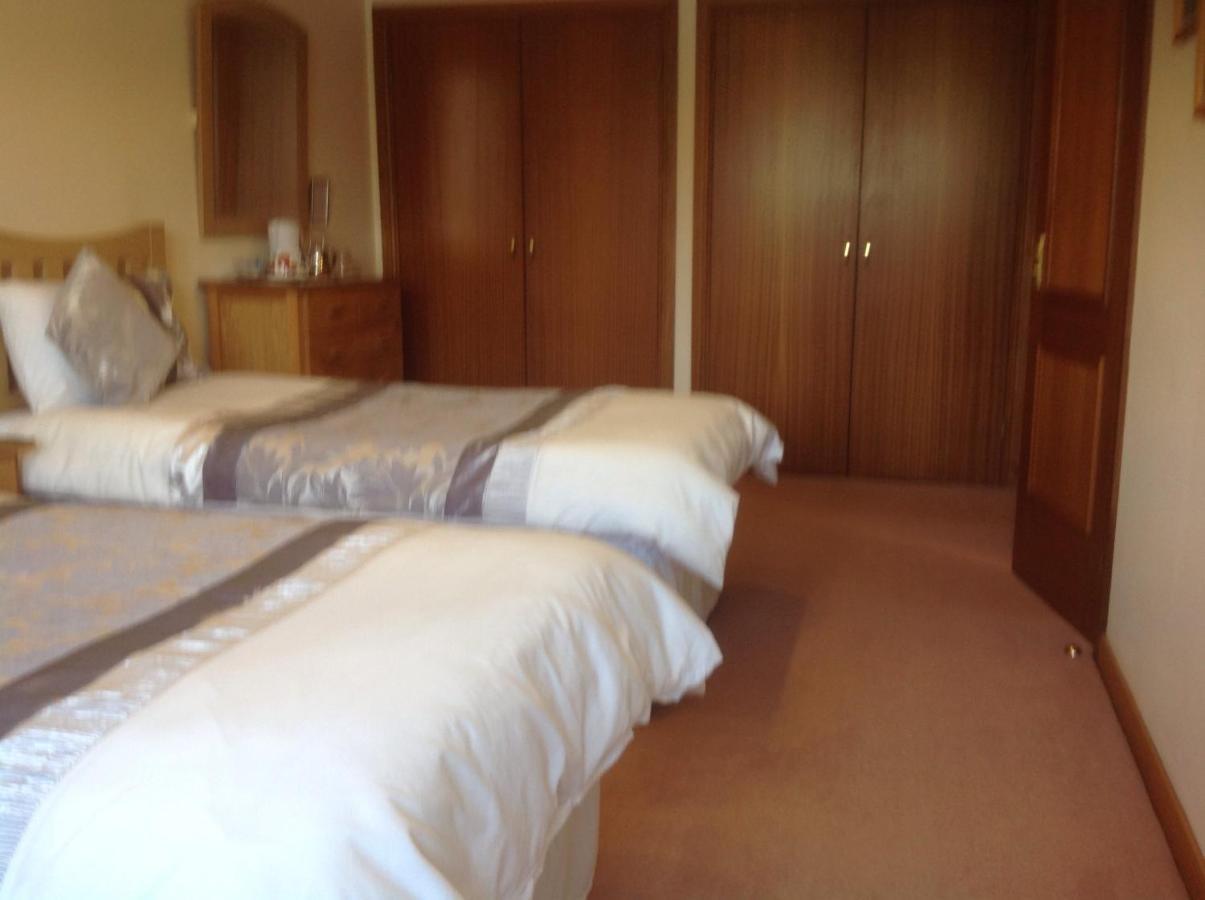 Ronaldsvoe Bed And Breakfast Fort William Exteriör bild