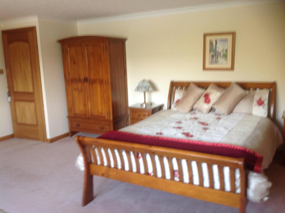 Ronaldsvoe Bed And Breakfast Fort William Exteriör bild