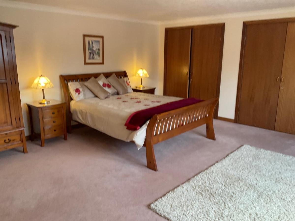 Ronaldsvoe Bed And Breakfast Fort William Exteriör bild